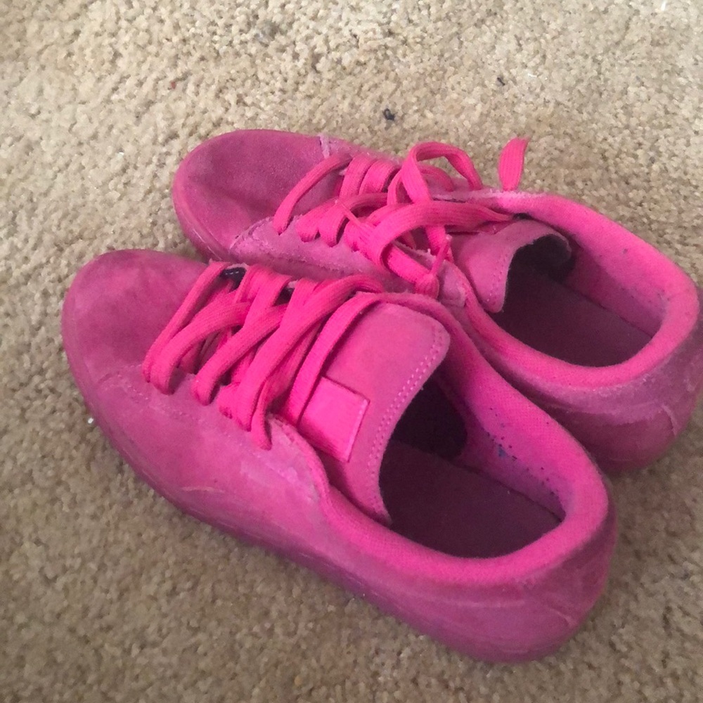 Pumas - Picture 3 of 3